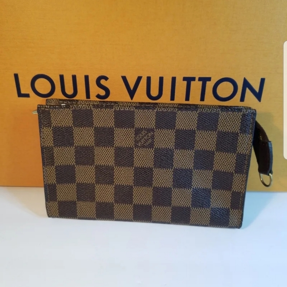 SOLD 💠LV damier ebene bucket pouch